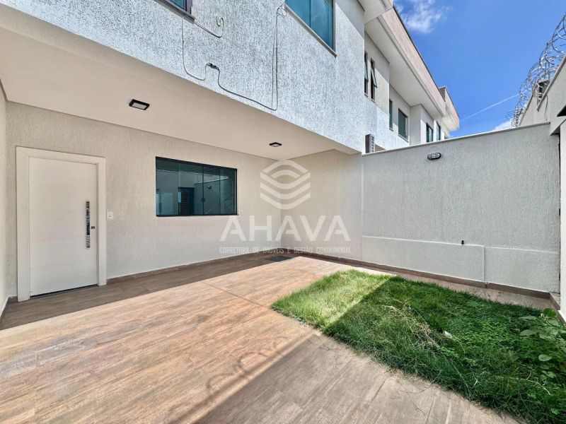 Casa com 3 quartos — Jardim Leblon, Belo Horizonte