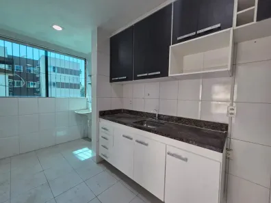 Apartamento com 3 Quartos para alugar, 70m² no Japiim, Manaus