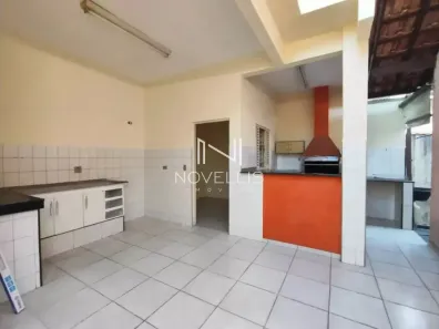 Casa com 3 Quartos para alugar, 180m² no Cidade Jardim, Jacareí