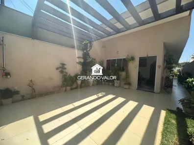 Casa com 2 Quartos à venda, 91m² no Amambaí, Campo Grande
