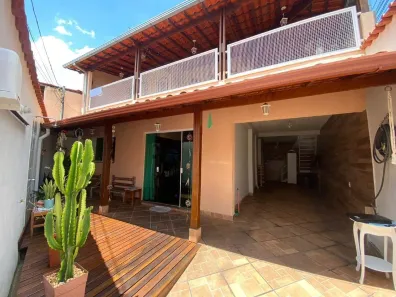Casa com 4 Quartos à venda, 250m² no Milionários (Barreiro), Belo Horizonte
