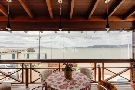 Casa com 3 Quartos à venda, 210m² no Balneário, Florianópolis
