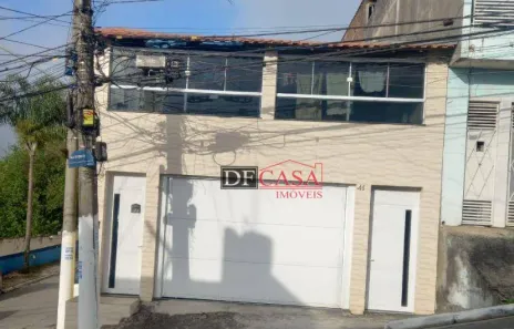 Sobrado com 5 Quartos à venda, 140m² no Vila Carmosina, São Paulo