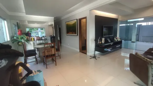Casa de Condomínio com 3 Quartos à venda, 200m² no Quarenta Horas (Coqueiro), Ananindeua