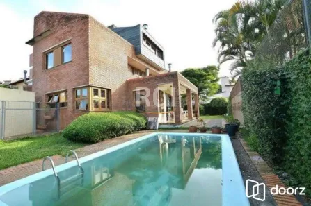Casa com 3 Quartos à venda, 276m² no Medianeira, Porto Alegre