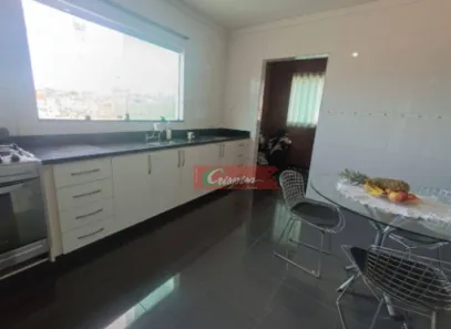 Sobrado com 3 Quartos à venda, 200m² no Jardim Munhoz, Guarulhos
