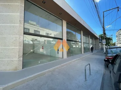 Ponto Comercial para alugar, 120m² no Centro, Macaé