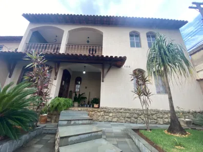 Casa com 3 Quartos à venda, 150m² no Alípio de Melo, Belo Horizonte