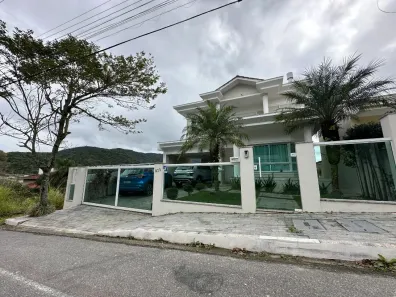 Casa com 3 Quartos à venda, 387m² no Pedra Branca, Palhoça