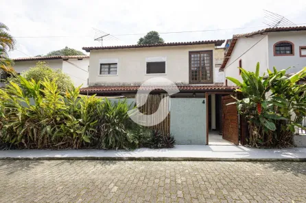 Casa de Condomínio com 4 Quartos à venda, 120m² no São Francisco, Niterói