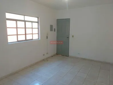 Casa com 1 Quarto para alugar, 60m² no Vila das Belezas, São Paulo