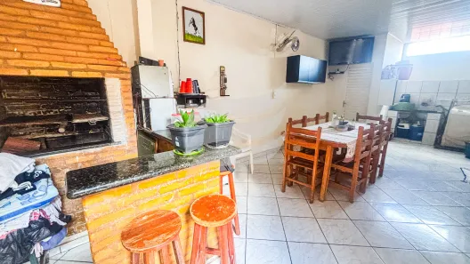 Casa com 3 Quartos à venda, 135m² no Conjunto Habitacional Pedro Perri, Araçatuba