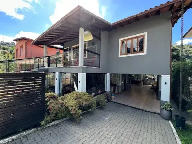 Casa de Condomínio com 4 Quartos à venda, 250m² no Golfe, Teresópolis