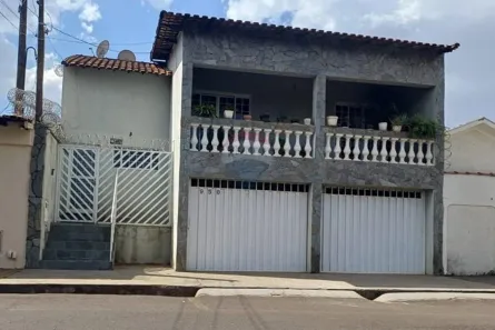 Casa com 3 Quartos à venda, 192m² no Vila Rezende, Franca