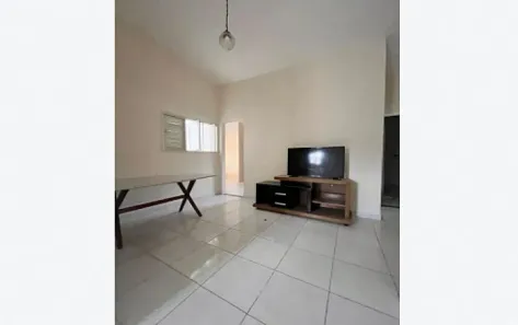 Casa com 3 Quartos para alugar, 180m² no Candelária, Natal