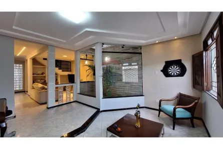 Casa com 3 Quartos à venda, 320m² no Aeroporto, Aracaju