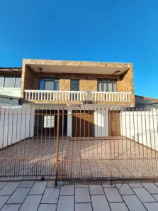 Sobrado com 3 Quartos à venda, 300m² no Xaxim, Curitiba