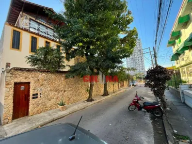Casa com 4 Quartos para alugar, 296m² no Fonseca, Niterói