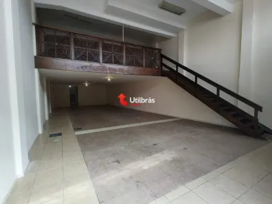 Ponto Comercial para alugar, 230m² no Lagoinha, Belo Horizonte