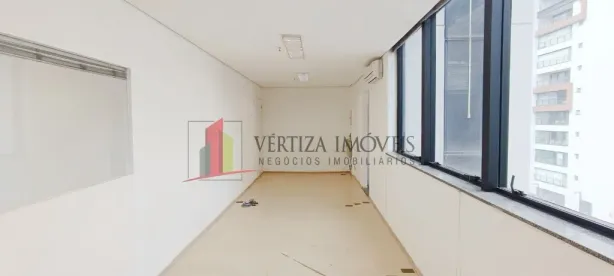 Sala Comercial à venda, 43m² no Itaim Bibi, São Paulo