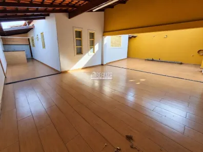 Casa com 2 Quartos à venda, 100m² no Lourdes, Uberaba