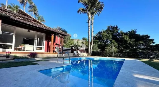 Casa com 6 Quartos à venda, 650m² no Itaipava, Petrópolis