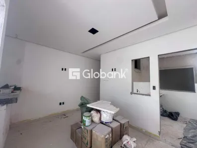 Casa com 2 Quartos à venda, 45m² no Jardim Olímpico, Montes Claros