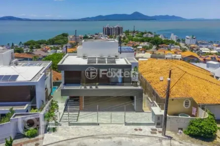 Casa com 3 Quartos à venda, 1004m² no Itaguaçu, Florianópolis