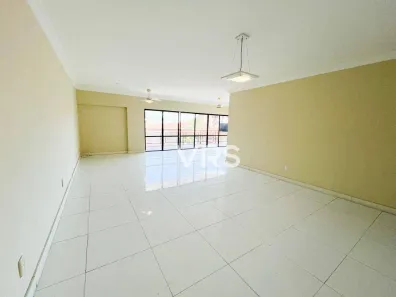 Apartamento com 3 Quartos à venda, 220m² no Parque das Palmeiras, Angra dos Reis