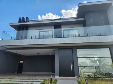 Casa com 4 Quartos à venda, 250m² no Condomínio Riviera de Santa Cristina XIII, Paranapanema