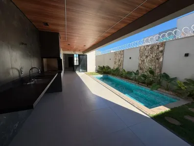 Casa com 3 Quartos à venda, 180m² no Novo Mundo, Uberlândia