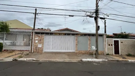 Casa com 4 Quartos à venda, 230m² no Vila Campos Sales, Campinas