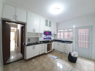 Casa com 3 Quartos à venda, 150m² no Jardim Sandra, São Paulo