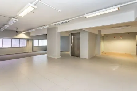 Ponto Comercial para alugar, 841m² no Centro Histórico, Porto Alegre