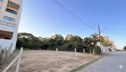 Lote/Terreno à venda, 253m² no Canto Grande, Bombinhas