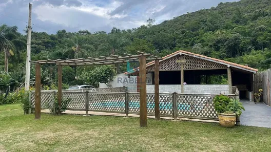 Fazenda/Sítio com 3 Quartos à venda, 10m² no Centro, Lorena