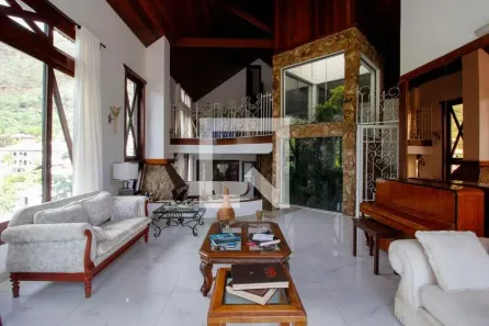 Casa com 6 Quartos à venda, 170m² no Mangabeiras, Belo Horizonte