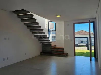 Casa com 3 Quartos à venda, 180m² no Carianos, Florianópolis