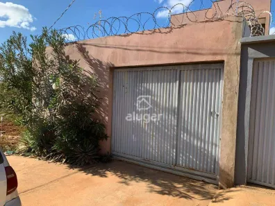 Casa com 2 Quartos para alugar, 200m² no Santo Amaro, Montes Claros