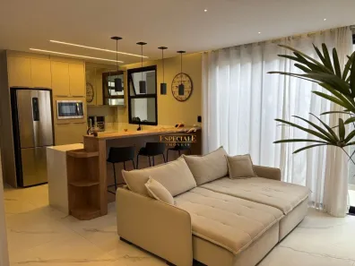 Casa de Condomínio com 3 Quartos à venda, 160m² no Pinheirinho, Curitiba