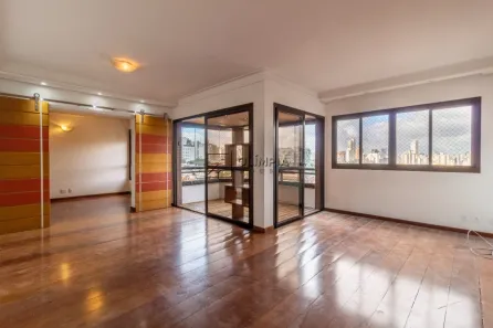 Apartamento com 2 Quartos para alugar, 109m² no Vila Madalena, São Paulo