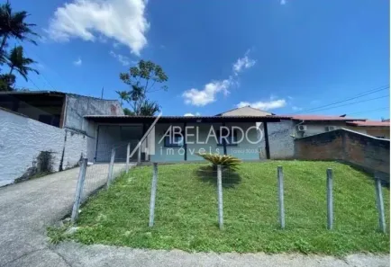 Casa com 2 Quartos para alugar, 70m² no Velha Central, Blumenau