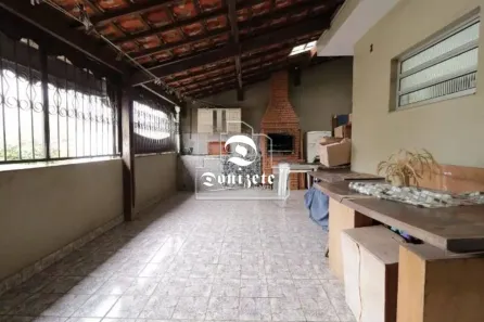 Sobrado com 4 Quartos à venda, 249m² no Pinheirinho, Santo André