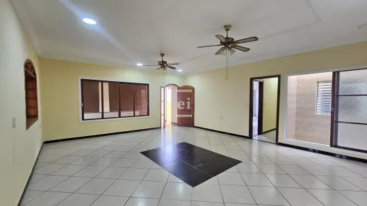 Casa com 3 Quartos à venda, 297m² no Jardim Europa, Campo Limpo Paulista