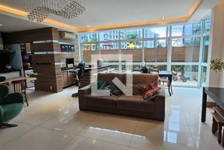 Apartamento com 3 Quartos à venda, 193m² no Jardim do Salso, Porto Alegre