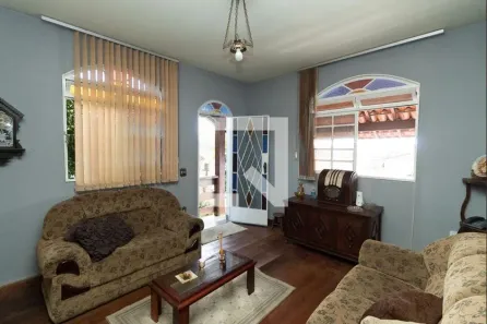 Casa com 3 Quartos à venda, 122m² no Planalto, Belo Horizonte