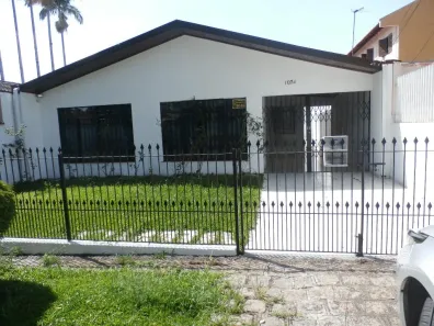 Casa com 3 Quartos para alugar, 95m² no Jardim Social, Curitiba