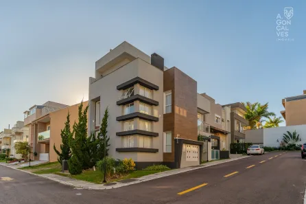 Casa de Condomínio com 3 Quartos à venda, 189m² no Uberaba, Curitiba