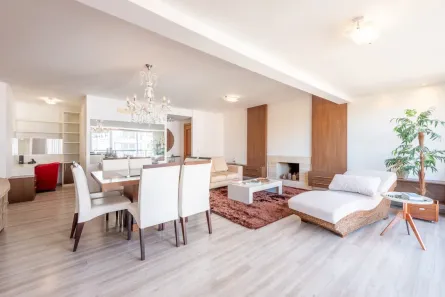 Apartamento com 3 Quartos para alugar, 169m² no Jardim Europa, Porto Alegre