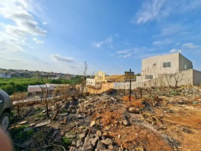 Lote/Terreno à venda, 360m² no São Pedro, Esmeraldas